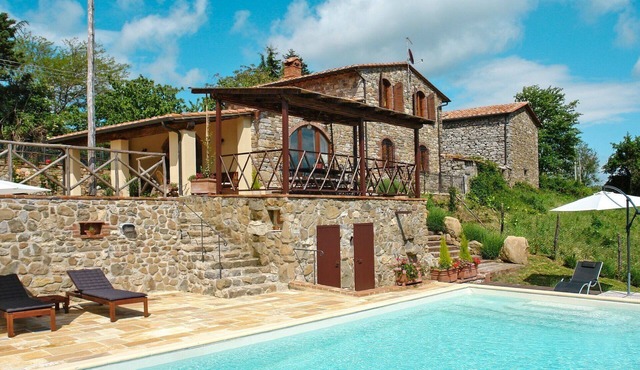 Green oasis of peace! Tuscan country house 10 pers. Panoramic view pool