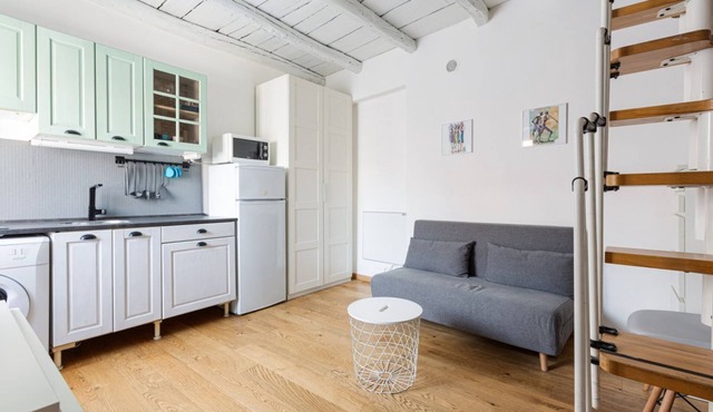 GuestHost - Loft studio apartment near Gae Aulenti!