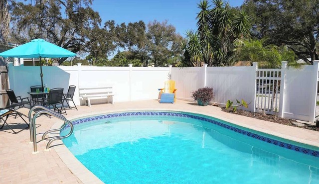 Heated Pool, Games & Loads of Fun @License 2 Chill