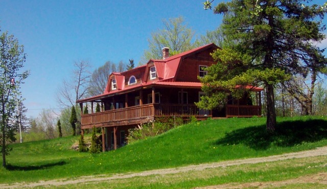 Hersey/Mount Chase Log Home