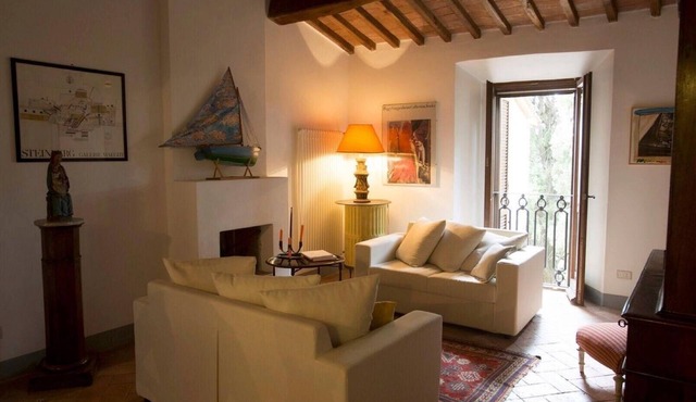 High-quality flat in the Turm-Schlösschen