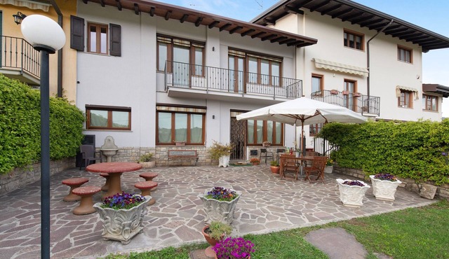 Holiday Home "Cascina Nonna Nina" with Private Terrace and 2 Balconies