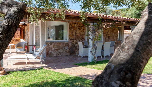 Holiday Villa "Risveglio Con Alba" with Sea View, Garden & Terrace