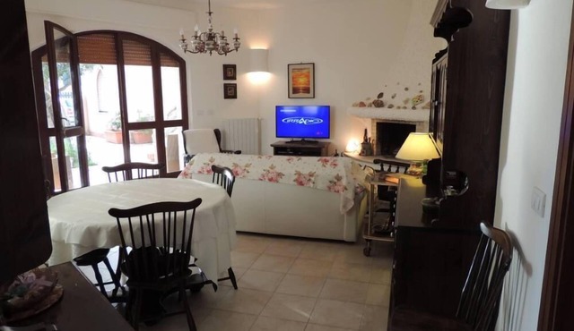 House with garden with 2 bedrooms, 2 bathrooms, 50 meters from Beach