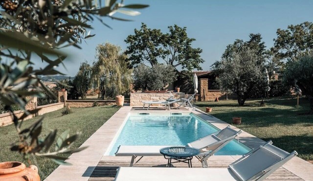 House with pool among Monferrato vineyards