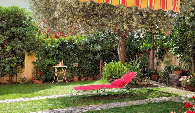House with private garden