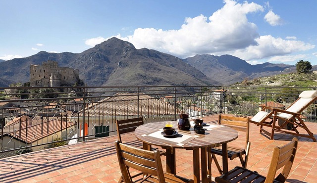 Apartment 'La Terrazza Del Tempo' with Mountain View, Wi-Fi and Air Conditioning