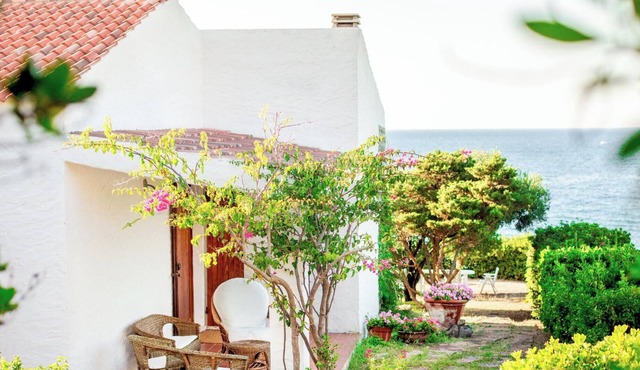 Villa on the sea in Punta Tramontana with an exclusive view of the Gulf of Asinara