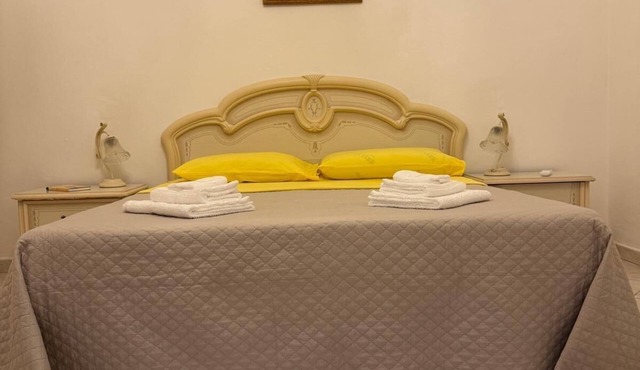 Janas Holiday House: in the heart of southern Sardinia. Sea and real Sardinia.
