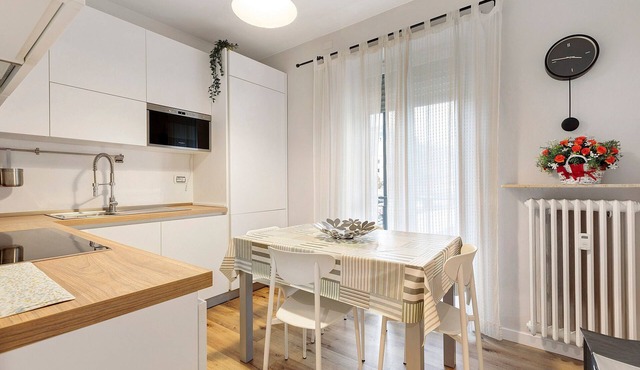 La Casetta di Luce Apartment with Private Terrace, Balcony and Wi-Fi