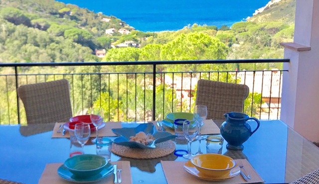 LIDA HOUSE three-room apartment in a beautiful panoramic location