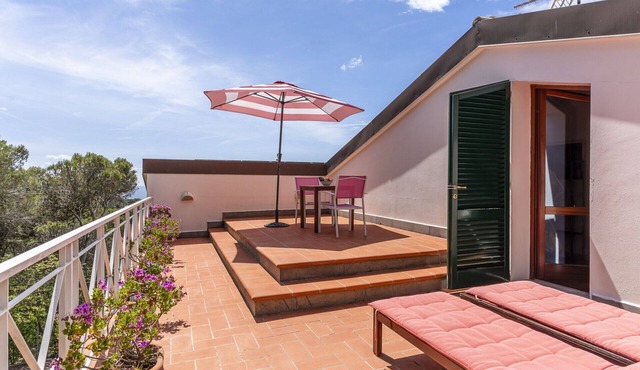 Loft Sea View With Terrace in Quercianella!