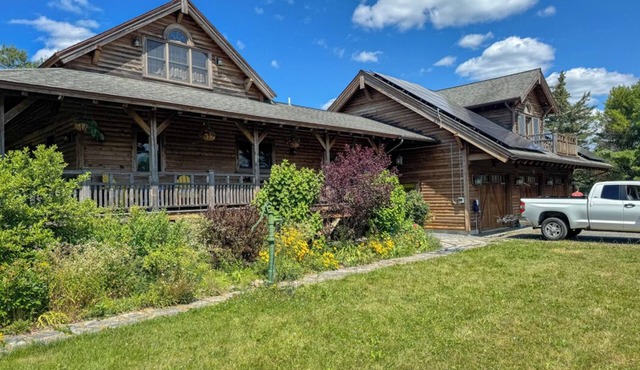 Luxury Katahdin Region Getaway – Fully Furnished 4BR Retreat