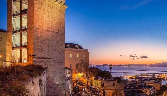 Martini Time, panoramic terrace on the castle walls