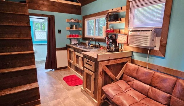 Marvelous water front cabin with AC in Lakeville - Stay cool and cozy and relax!