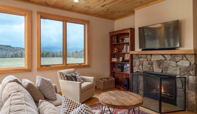 Meadow View Cabin near Sunday River