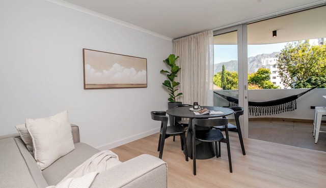 New Studio with Mountain Views next to Cavendish