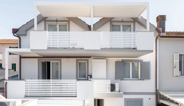 Nice apartment for 6 guests with A/C, WIFI, TV, terrace and pets allowed