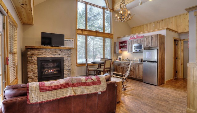 Oquossoc Suite #1 | A/C & Fireplace