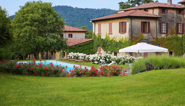 Palazzo Milesi, exclusive 17th century villa in FRANCIACORTA one hour from MILAN