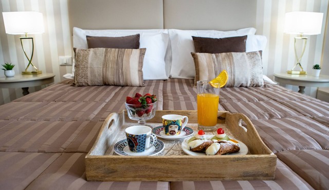 Porta Aragonese Luxury Rooms
