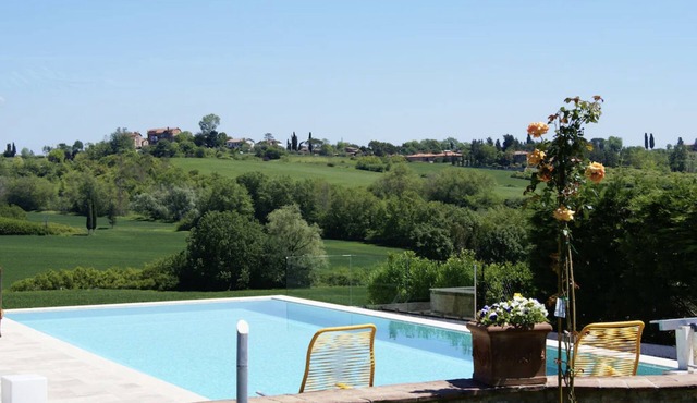 Prestigious apartment infinity pool breathtaking view wifi and air conditioning