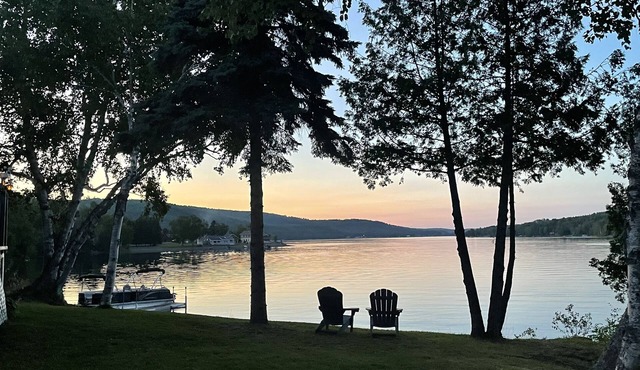 Private Lakefront Cabin