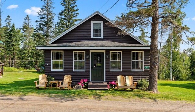Rangeley Manor 2 | Great Cabin with Shared Access to Rangeley Lake.