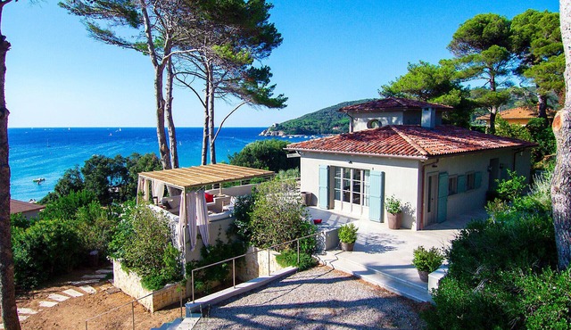 Red Mullet House