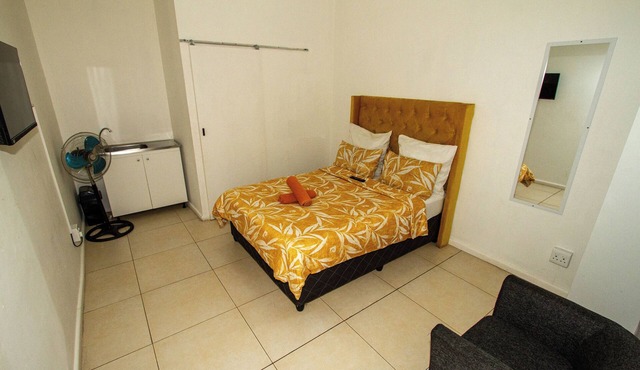 Relax & Unwind at LodgeOn91 !