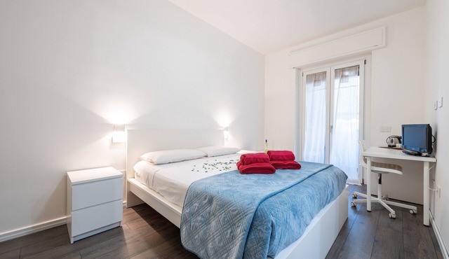 Room 'Camera Matrimoniale Con Bagno' with Shared Terrace, Wi-Fi and Air Conditioning