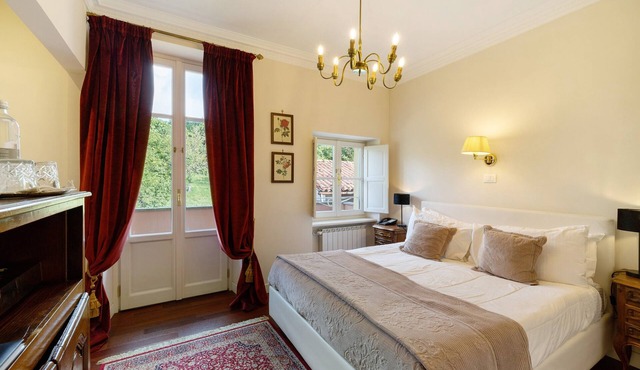 Room 'Maria' with Shared Terrace, Wi-Fi, and Air Conditioning
