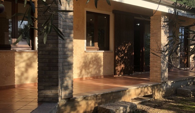 Rustic Campidanese house nestled in the Mediterranean bush