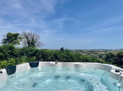Rustico con Jacuzzi privata BBQ e 3 camere