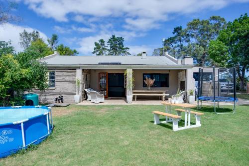 Saddle & Sunset Retreat