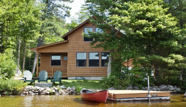 Sandy Waterfront Cabin on Howard Pond - 12 minutes to Sunday River Ski Resort