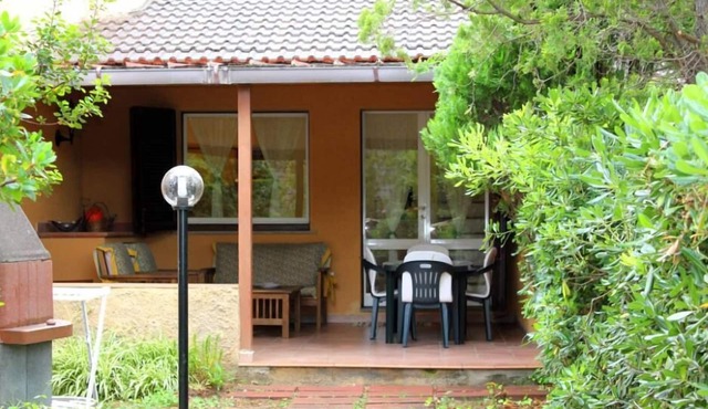 Santa Margherita Di Pula: house/villa - 4 rooms - 2/4 persons