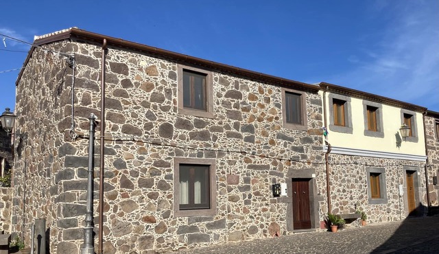 Sardinian typical house in the historic center of Pauliatino (OR), just steps away from the SS131