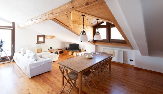 Sertorelli 60 - Three Bedroom Apartment, Sleeps 6