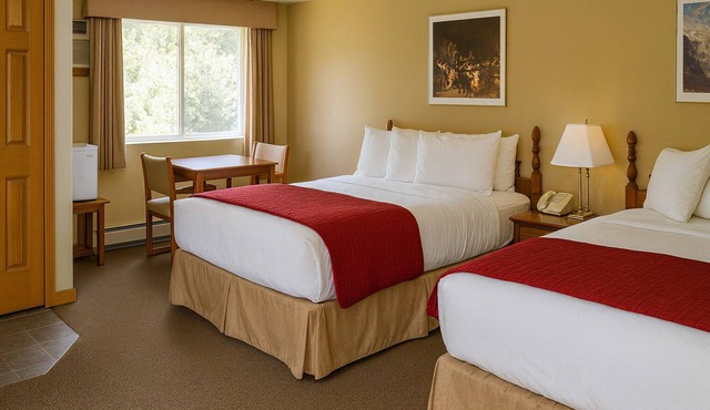 Spacious 2nd Floor Room with Two Queen Beds