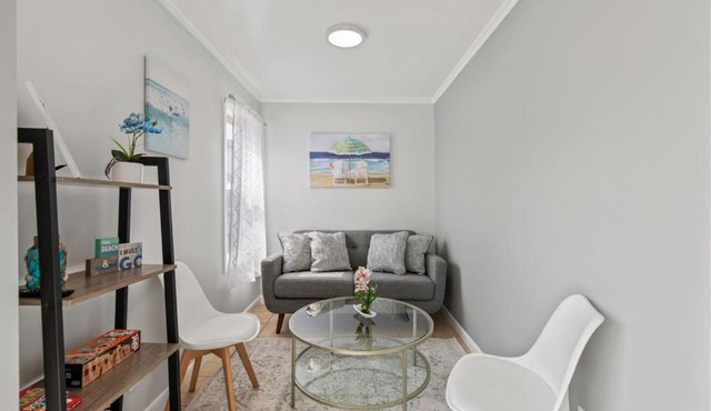 Spacious Family Suite Steps to the Beach (444)