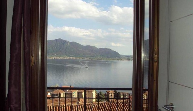 Stone House with spectacular sight on Iseo Lake - Special EXPO Milan