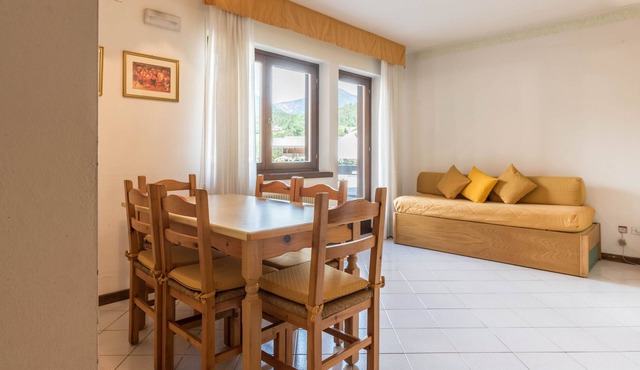 Studio Apartment "Residence Comano Quadrifoglio 1" with Mountain View & Terrace
