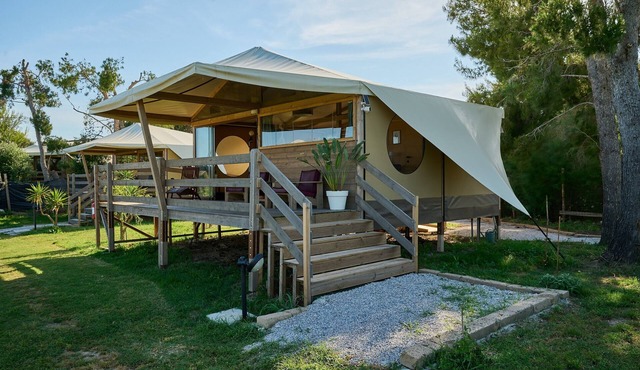 Studio Apartment 'Suite Glamping Vicino Al Mare' with Private Terrace and Wi-Fi