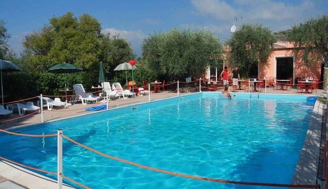 Studio with garden, pool and gym