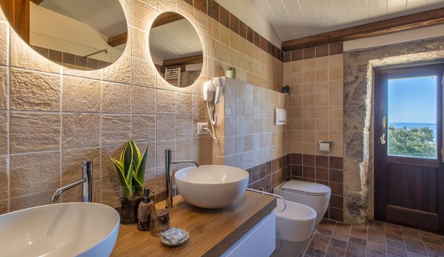 Suite Esclusive Immerse Nella Natura con Vista Mare Panoramica