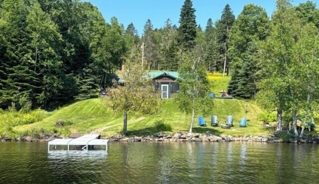 The Haven on Hunter Cove - Charming and comfortable log home on Rangeley Lake