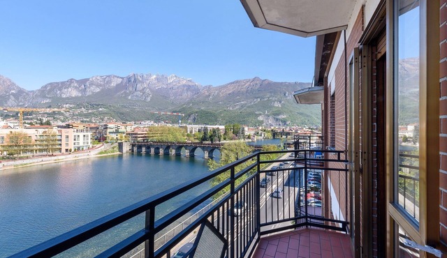 The Terrace on the Adda – Apartment with Stunning Lake and Mountain Views