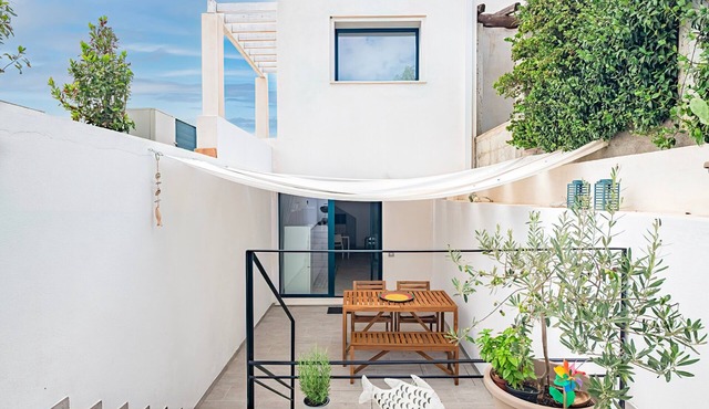Vacation Home "Appartamentino" with Private Terrace & Wi-Fi