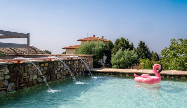 Vacation Home "Casale Di Primula Rossa" with Shared Pool, Shared Terrace & Wi-Fi